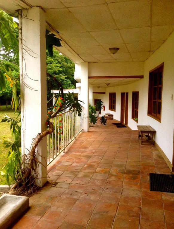 Hotel Villas Magen El Remate Exterior photo